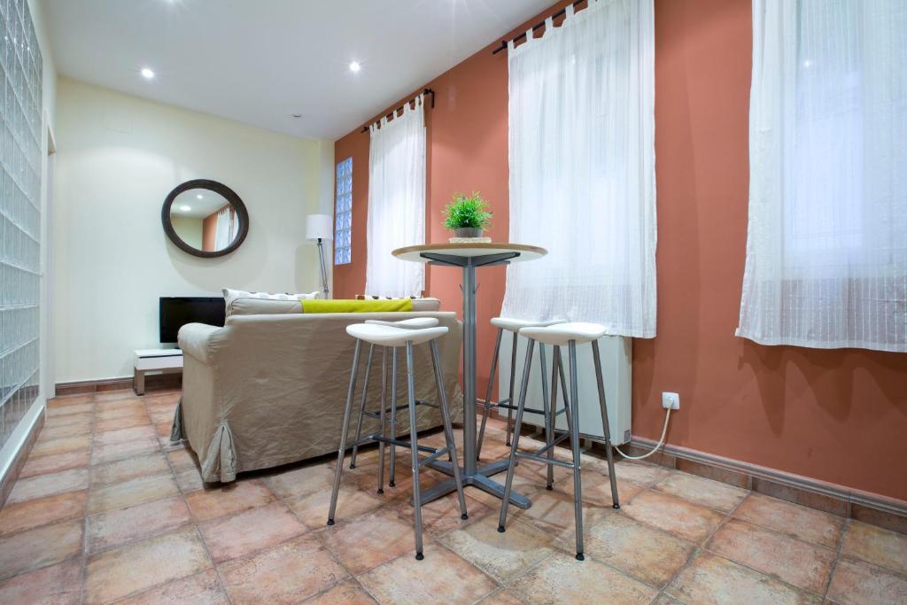 Appartement Apartamento Tirso De Molina à Madrid Extérieur photo